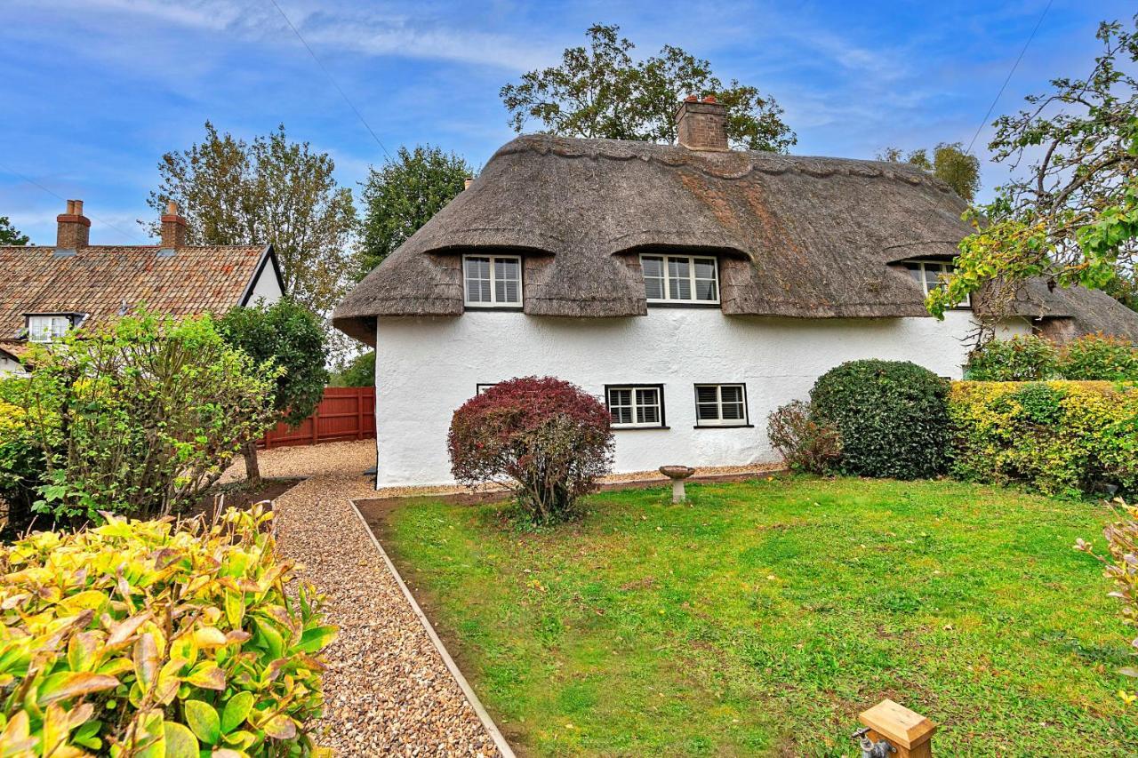 Finest Retreats - Chocolate Box Cottage Potton 外观 照片